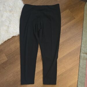Sleek Black Women's Leggings